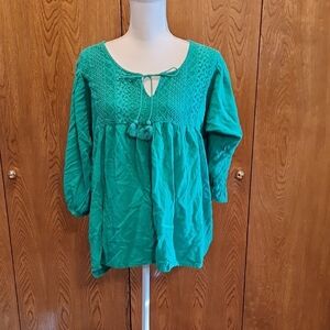 Hannah Green Crochet Accent Blouse